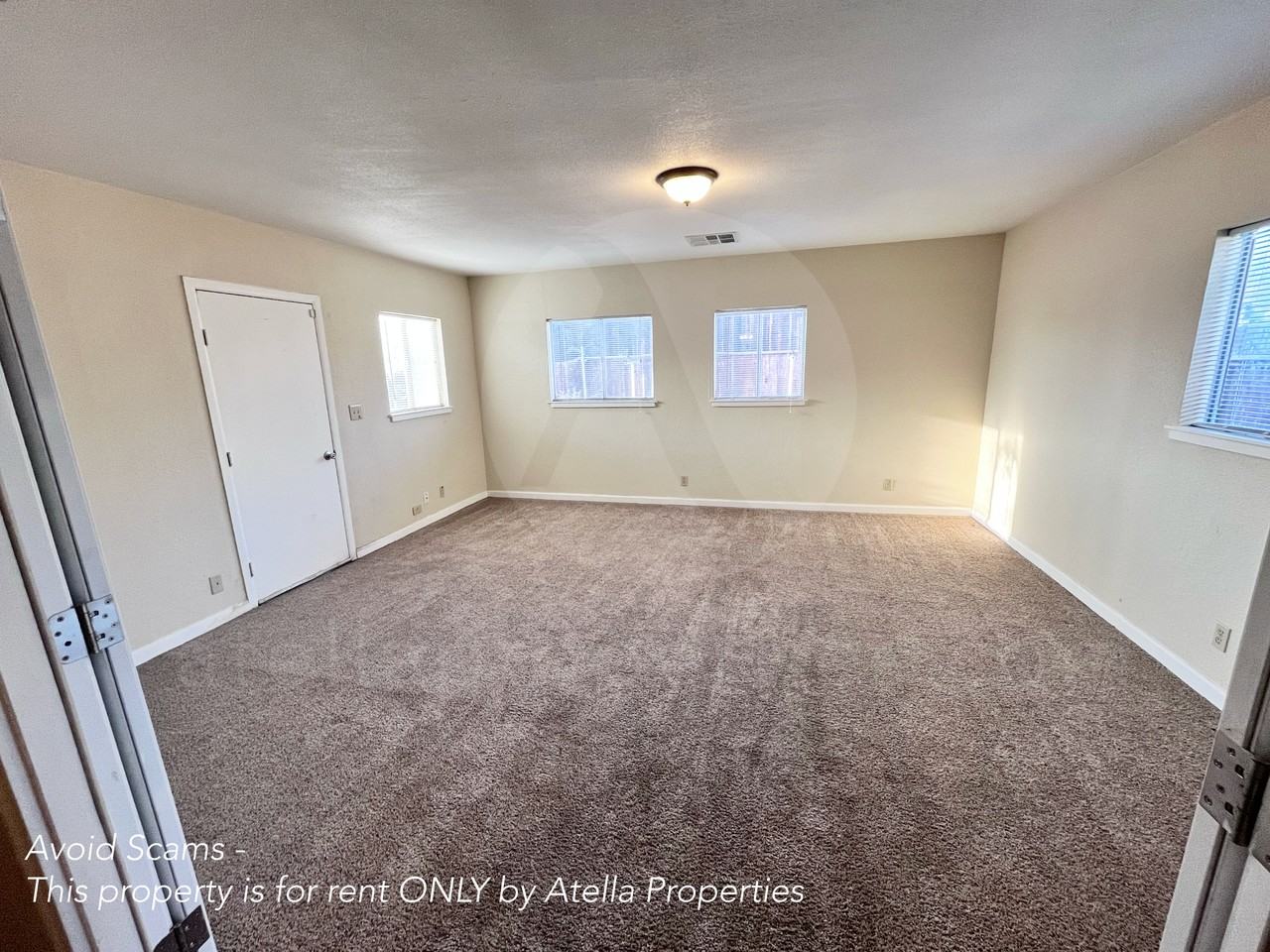 248 E D St #1 - Photo 2 of 9