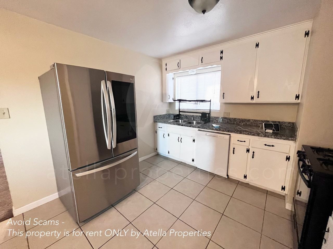 248 E D St #1 - Photo 4 of 9