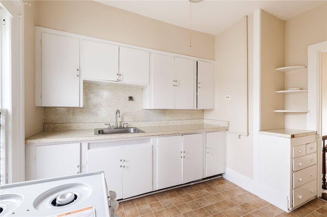 18 Vick Park B - Photo 3 of 16