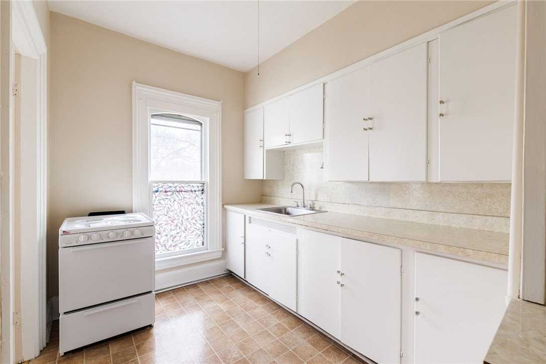 18 Vick Park B - Photo 6 of 16