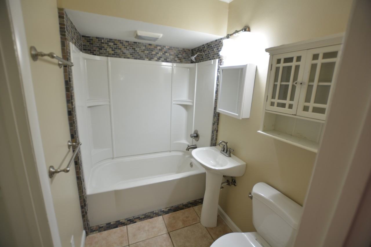 119 Longfellow Blvd #1 - Photo 6 of 27