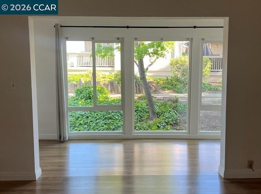 438 Ridgeview Dr - Photo 4 of 11