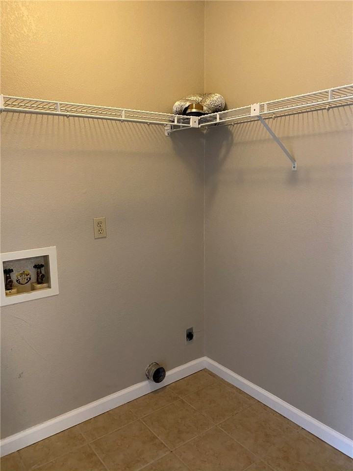 4917 Delwood St #B7 - Photo 5 of 17