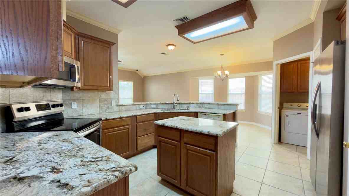 7621 Cold Springs Dr - Photo 6 of 18