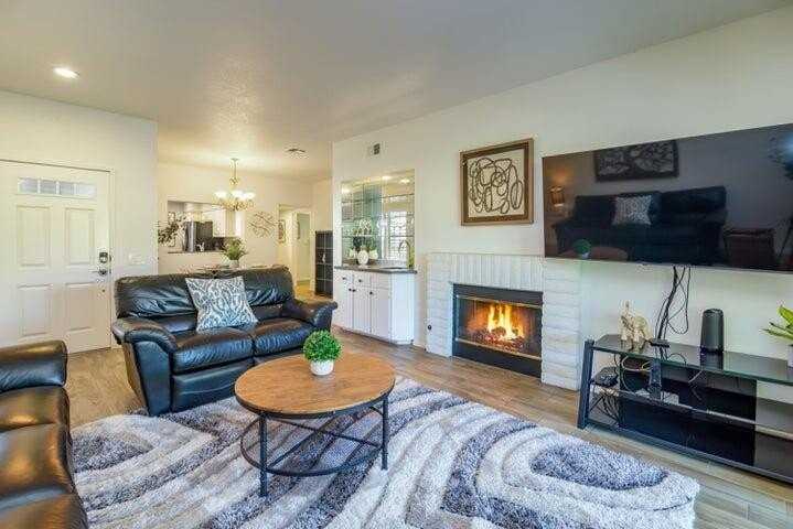 491 Desert Falls Dr N - Photo 3 of 19