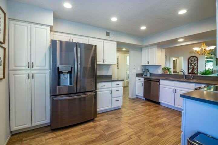 491 Desert Falls Dr N - Photo 4 of 19