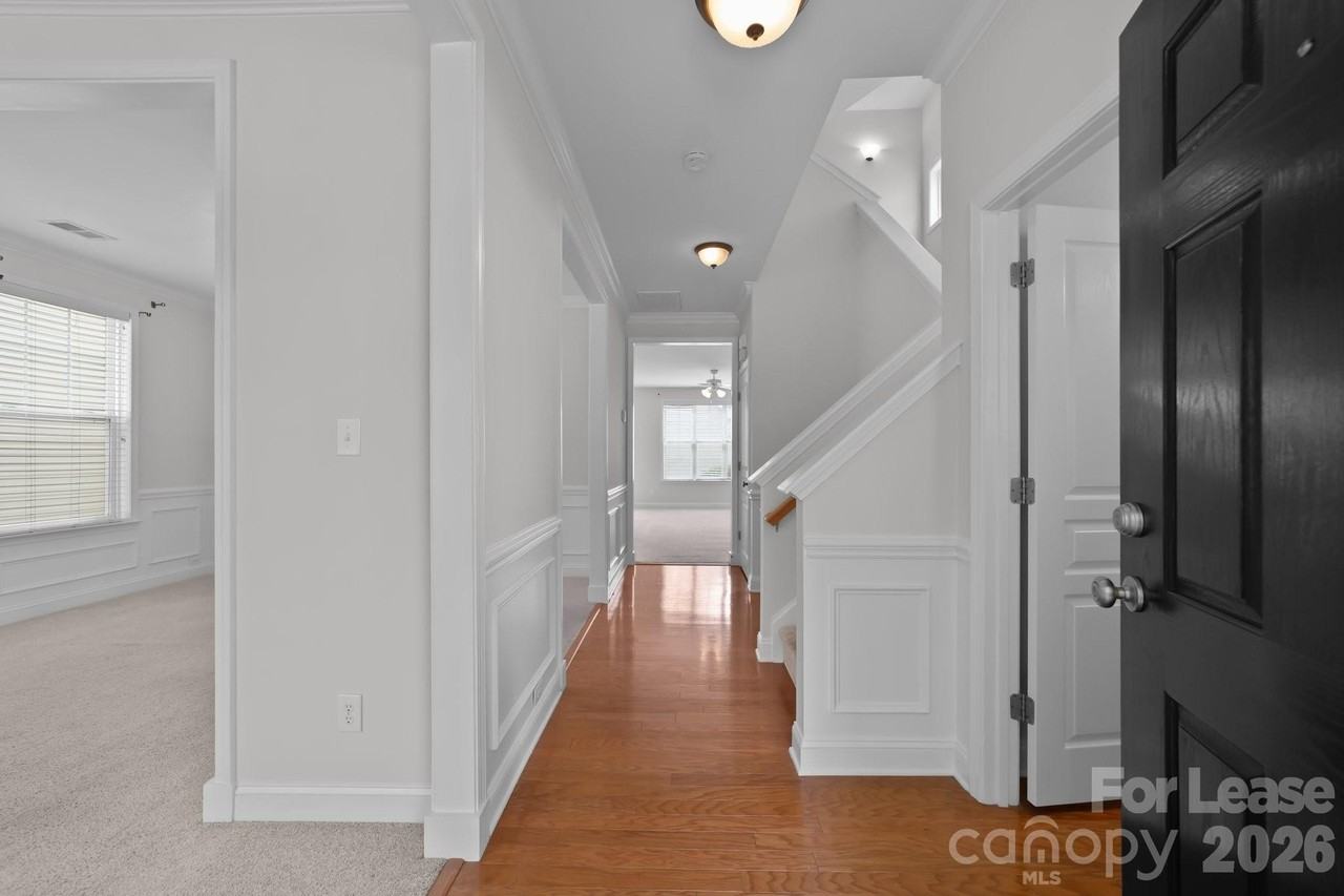 18714 Coverdale Ct - Photo 7 of 47