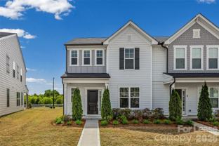 16212 Leading St - Photo 1 of 1