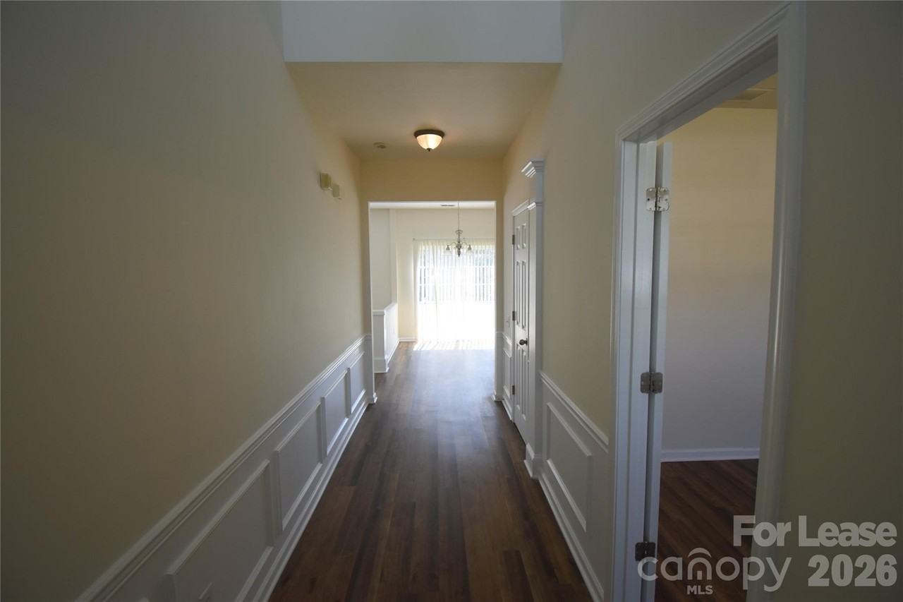 3017 Azalea Hills Dr - Photo 4 of 19