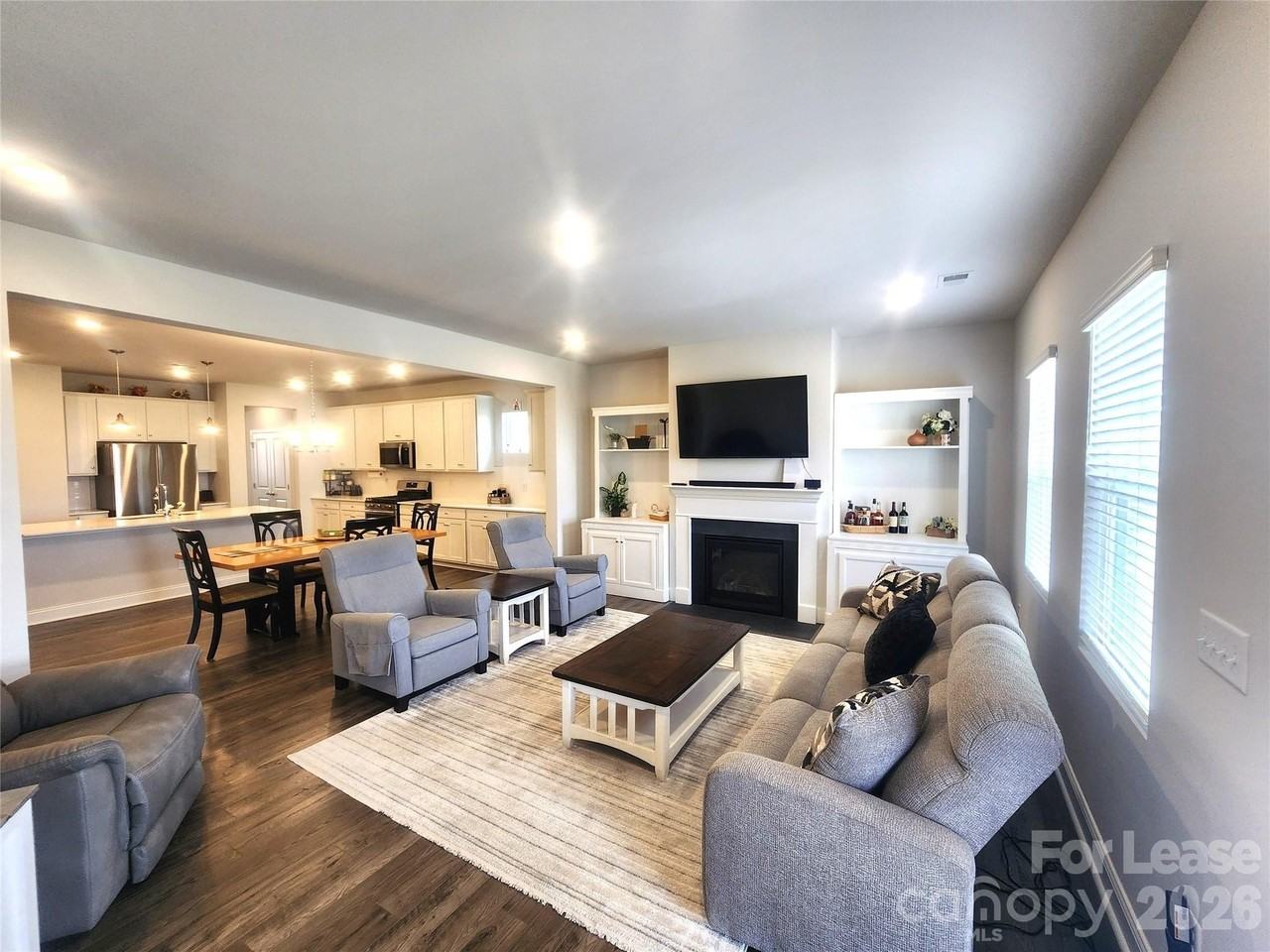 4005 Puddle Pond Rd - Photo 3 of 17