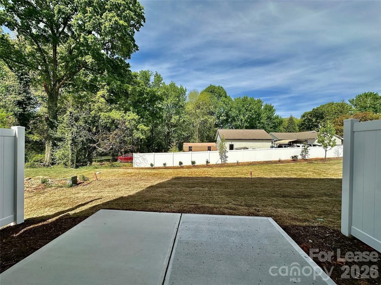 8038 Sinnet Pl - Photo 3 of 29