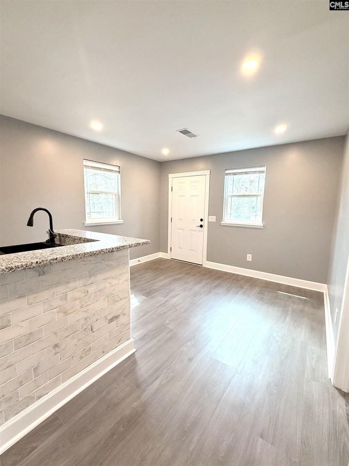 1324 Lyon St - Photo 6 of 13