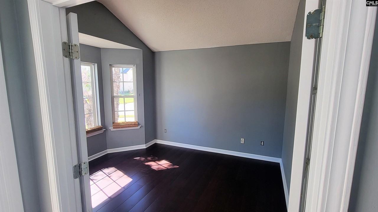 514 Oak Cove Dr - Photo 5 of 20