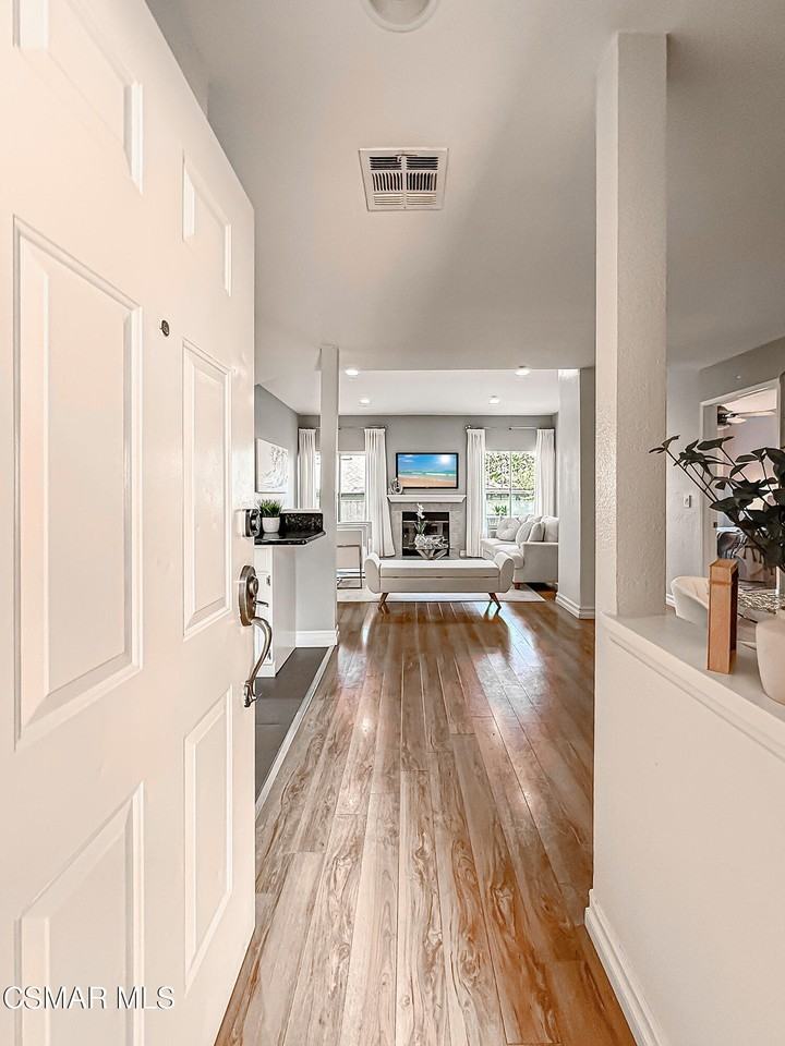 5420 Sylmar Ave Apt 118 - Photo 3 of 37