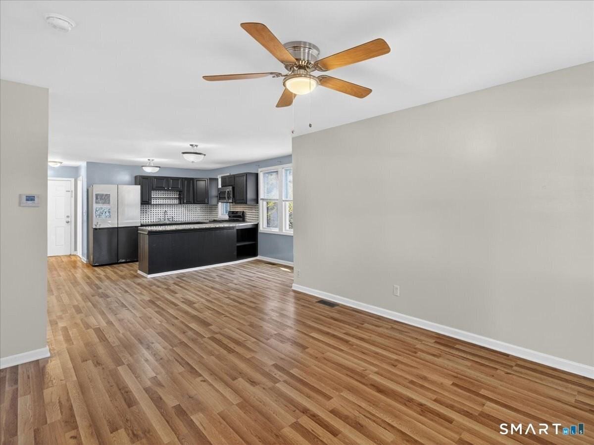 91 Jewett St 1st Fl - Photo 4 of 30