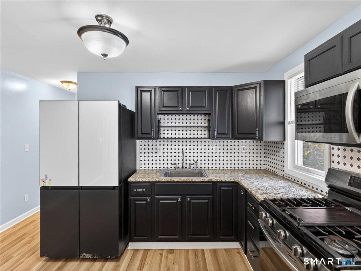 91 Jewett St 1st Fl - Photo 6 of 30