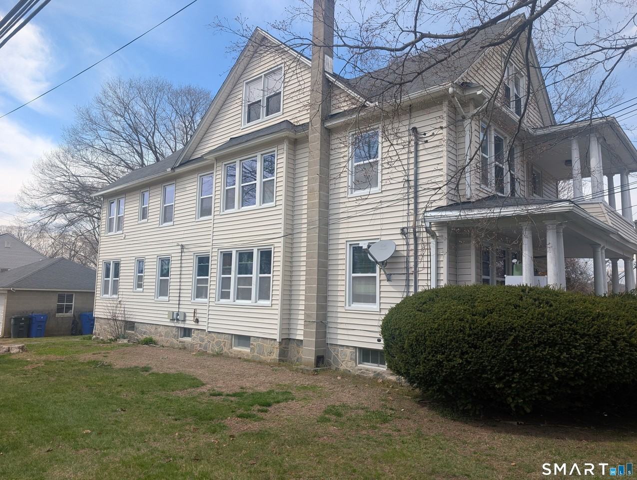 226 Hillside Ave 2nd Fl - Photo 2 of 7