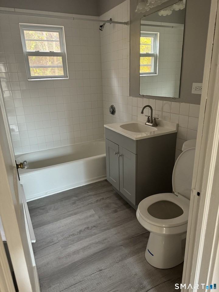 226 Hillside Ave 2nd Fl - Photo 7 of 7