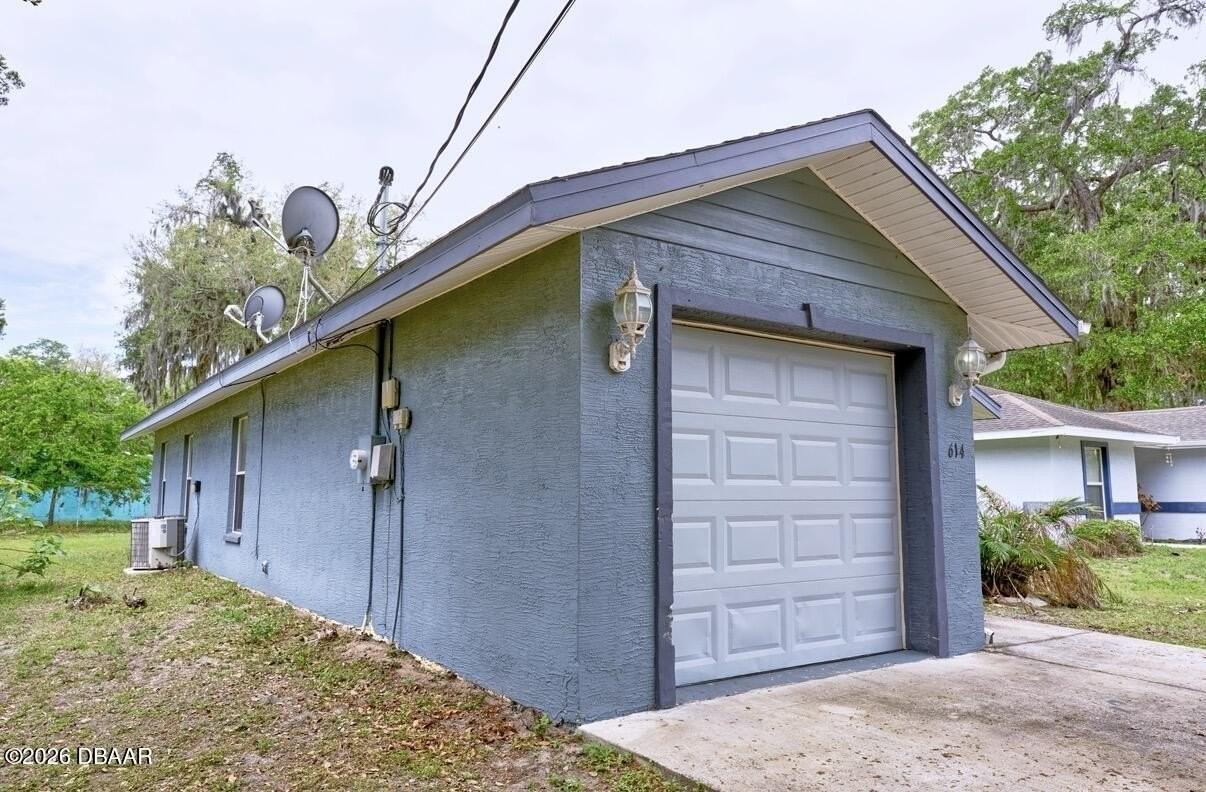 614 Florence St - Photo 2 of 18