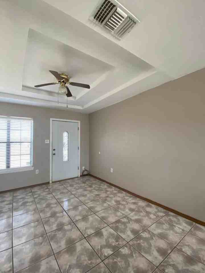 1440 Fallow Ln - Photo 6 of 16