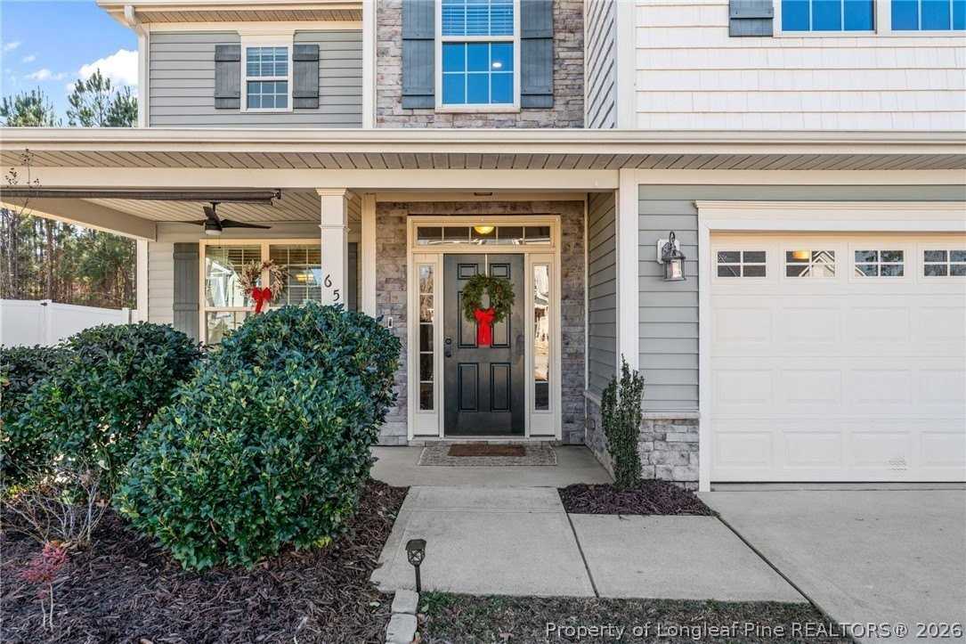 65 Pedley Pl - Photo 4 of 37