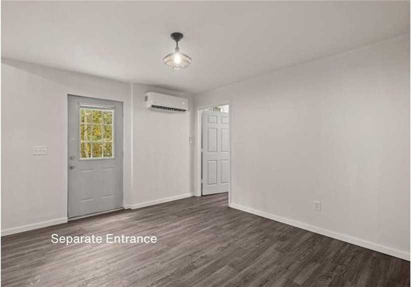 5485 Mercedes Dr - Photo 3 of 19