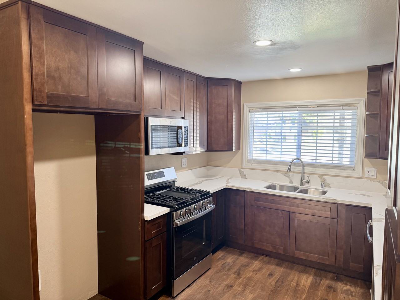 10079 Hedrick Ave #1 - Photo 6 of 18