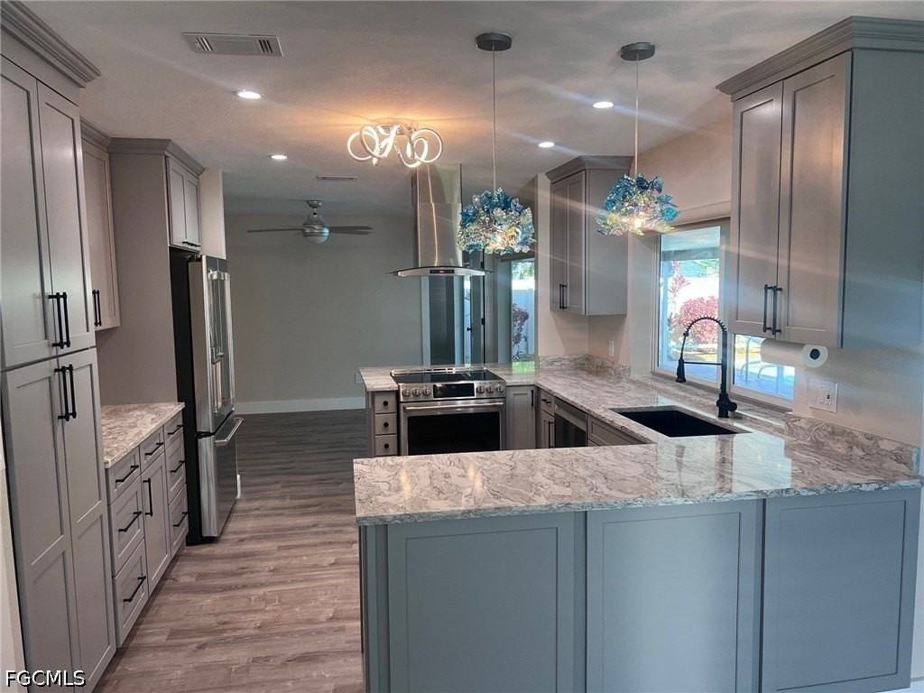 3705 Stoneridge Ct - Photo 3 of 21