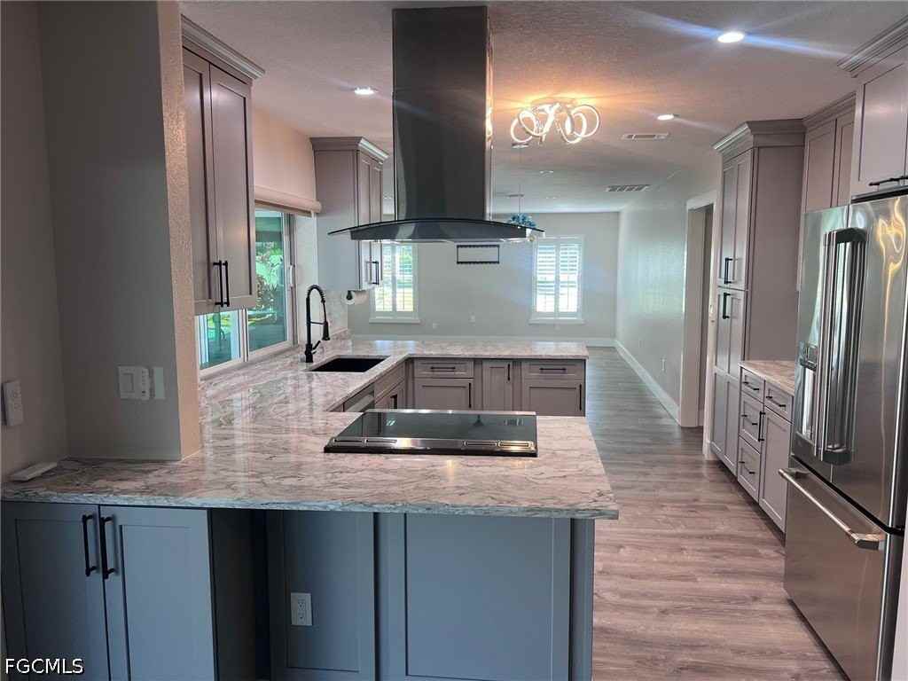 3705 Stoneridge Ct - Photo 4 of 21