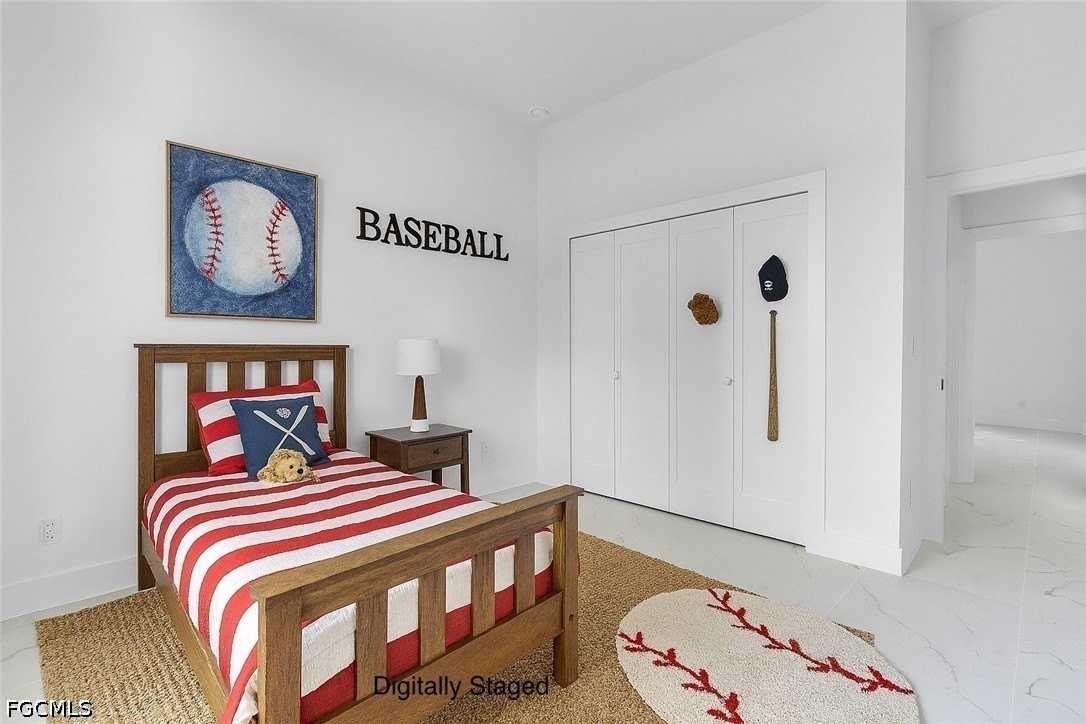 3202 21st St W - Photo 5 of 15