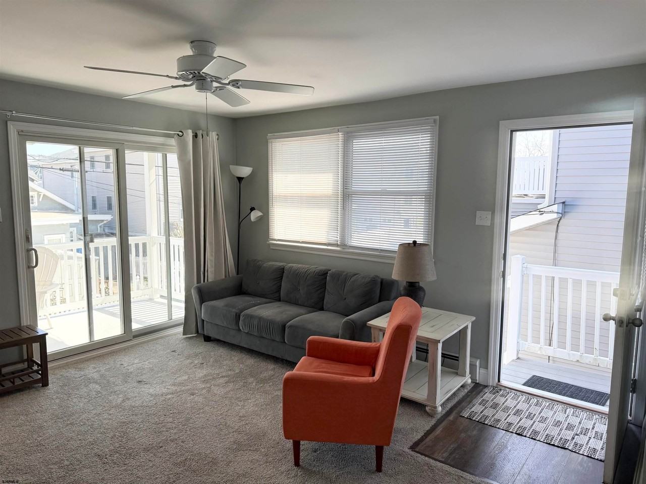 225 West Ave #2ndFLR - Photo 4 of 10