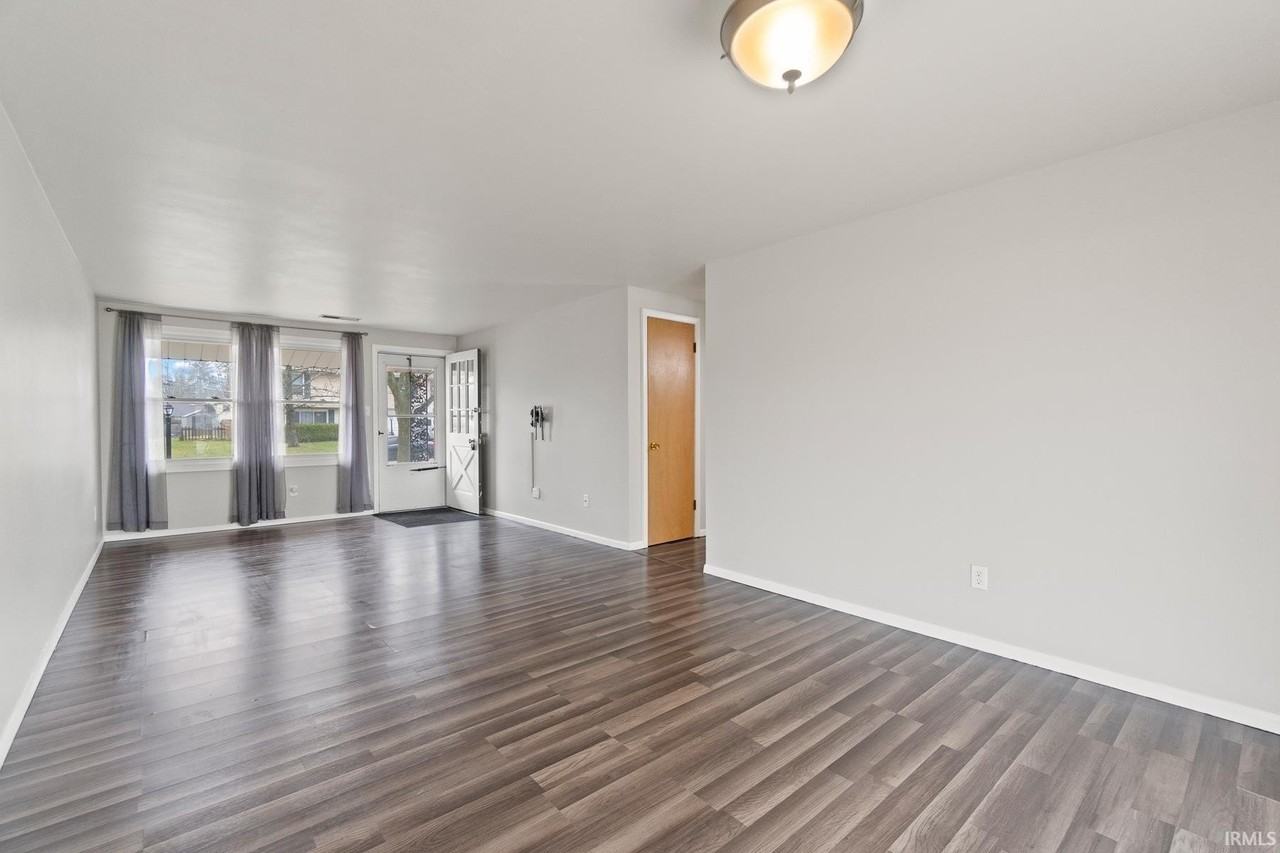 3409 Collegiate Ct - Photo 5 of 27