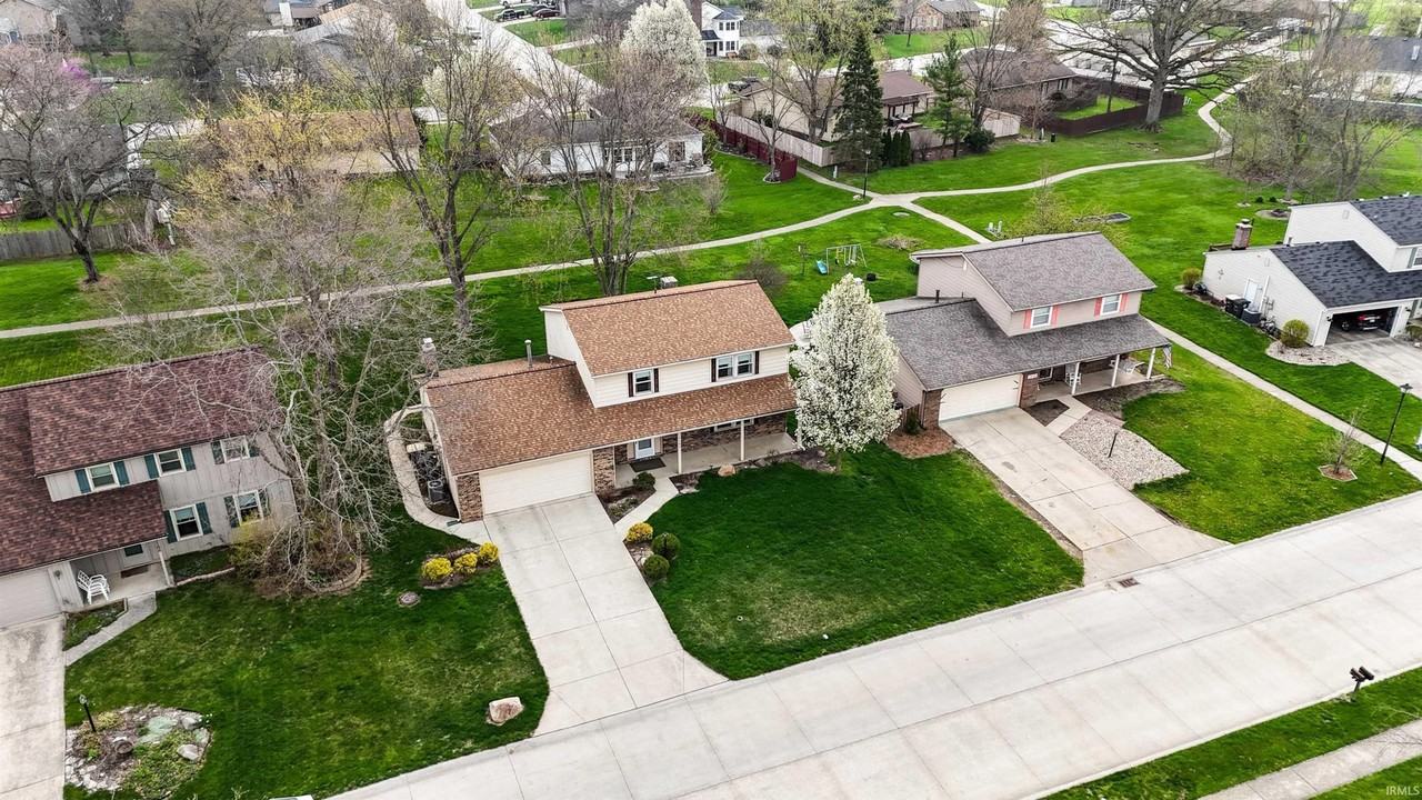 7104 Tanbark Ln - Photo 3 of 30