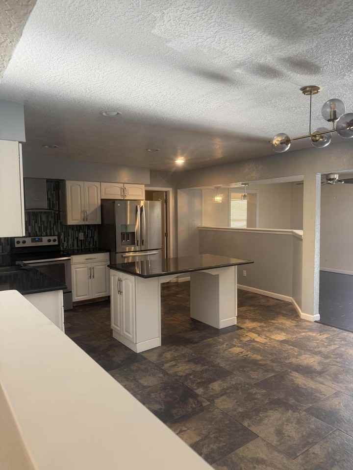 3913 68th St Nw - Photo 7 of 12