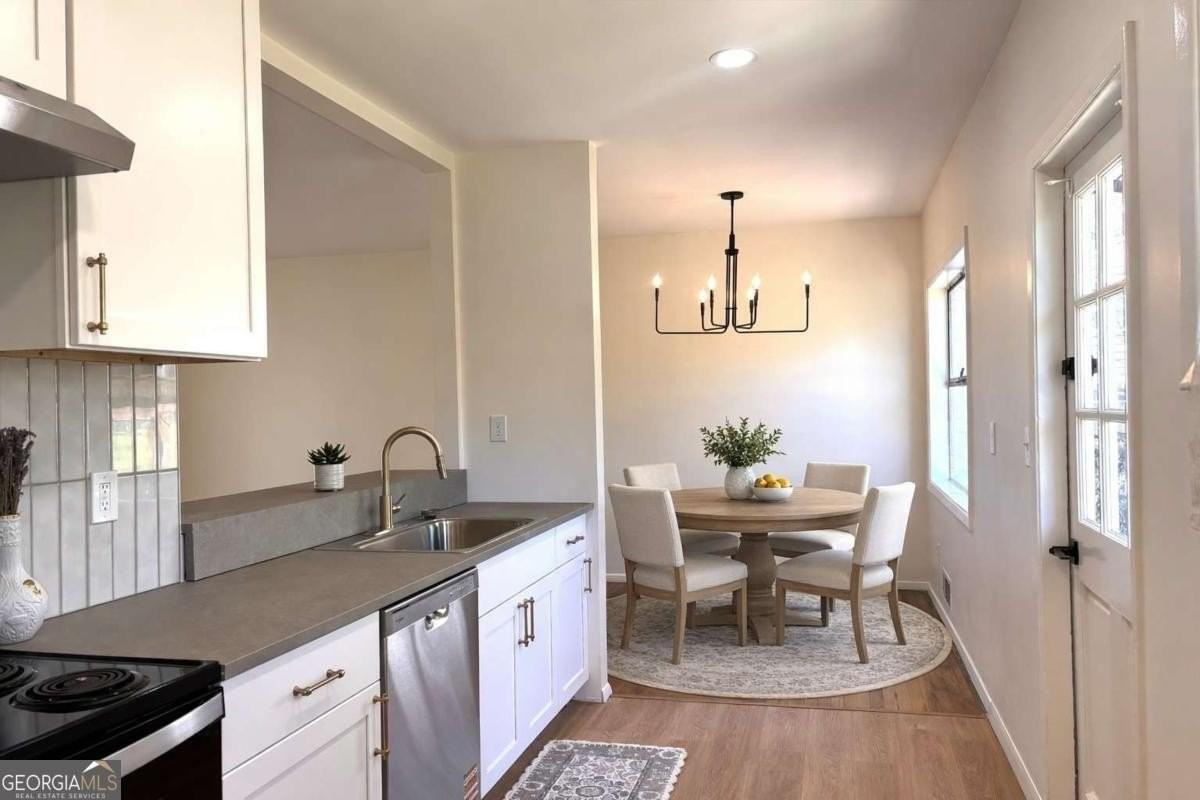 5009 Crowe Dr Se - Photo 4 of 12