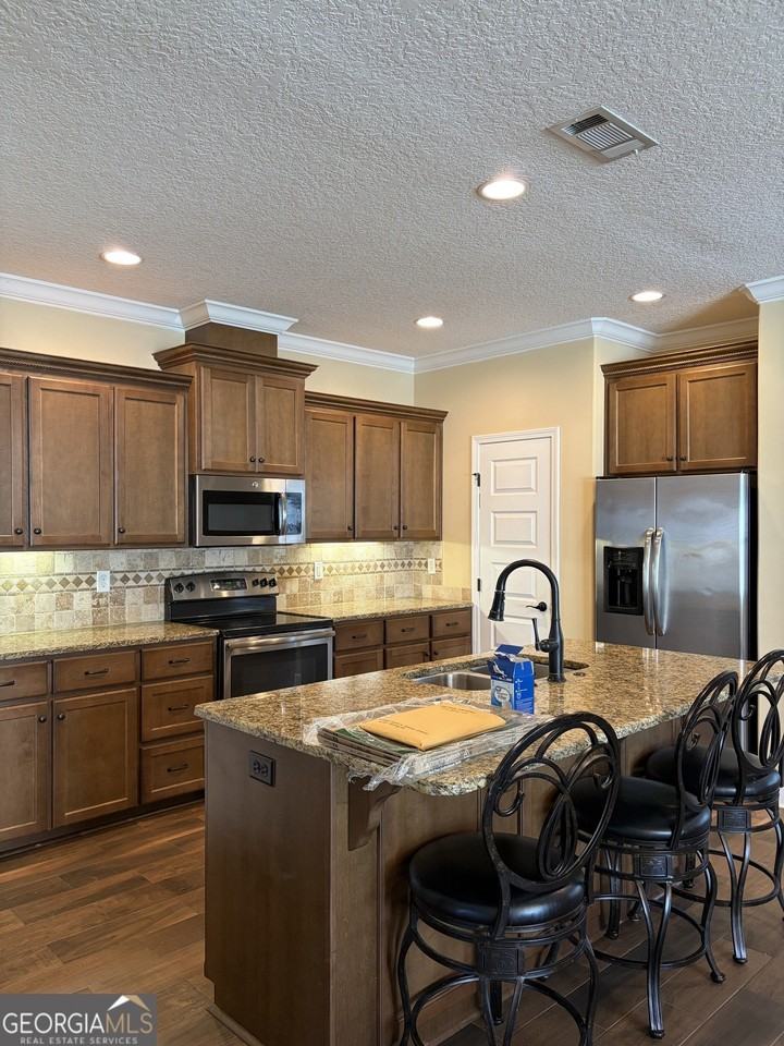 123 Miller Ct - Photo 2 of 30