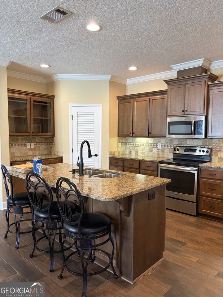 123 Miller Ct - Photo 3 of 30