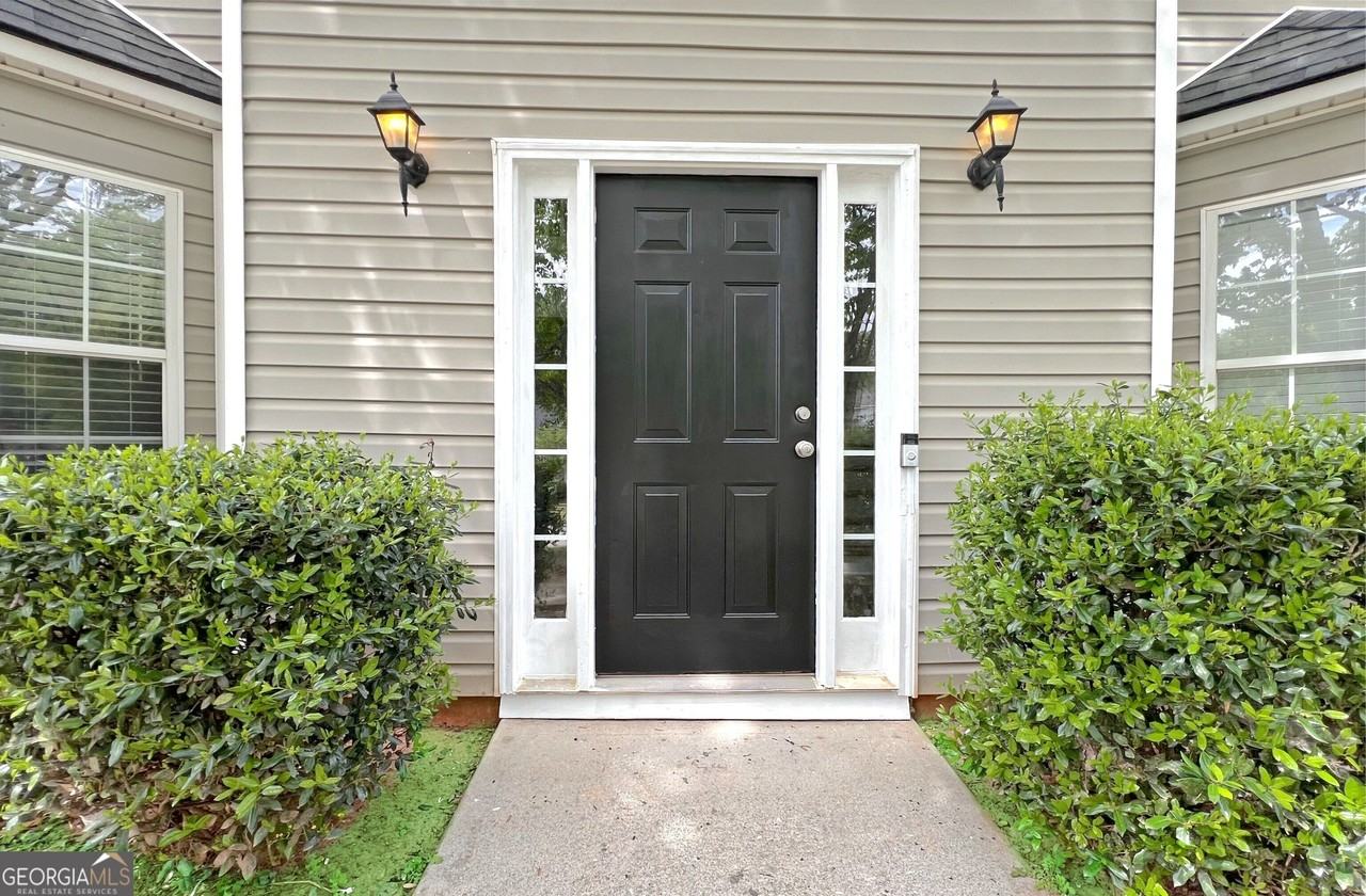 5983 Hitt Lake Trl - Photo 3 of 26