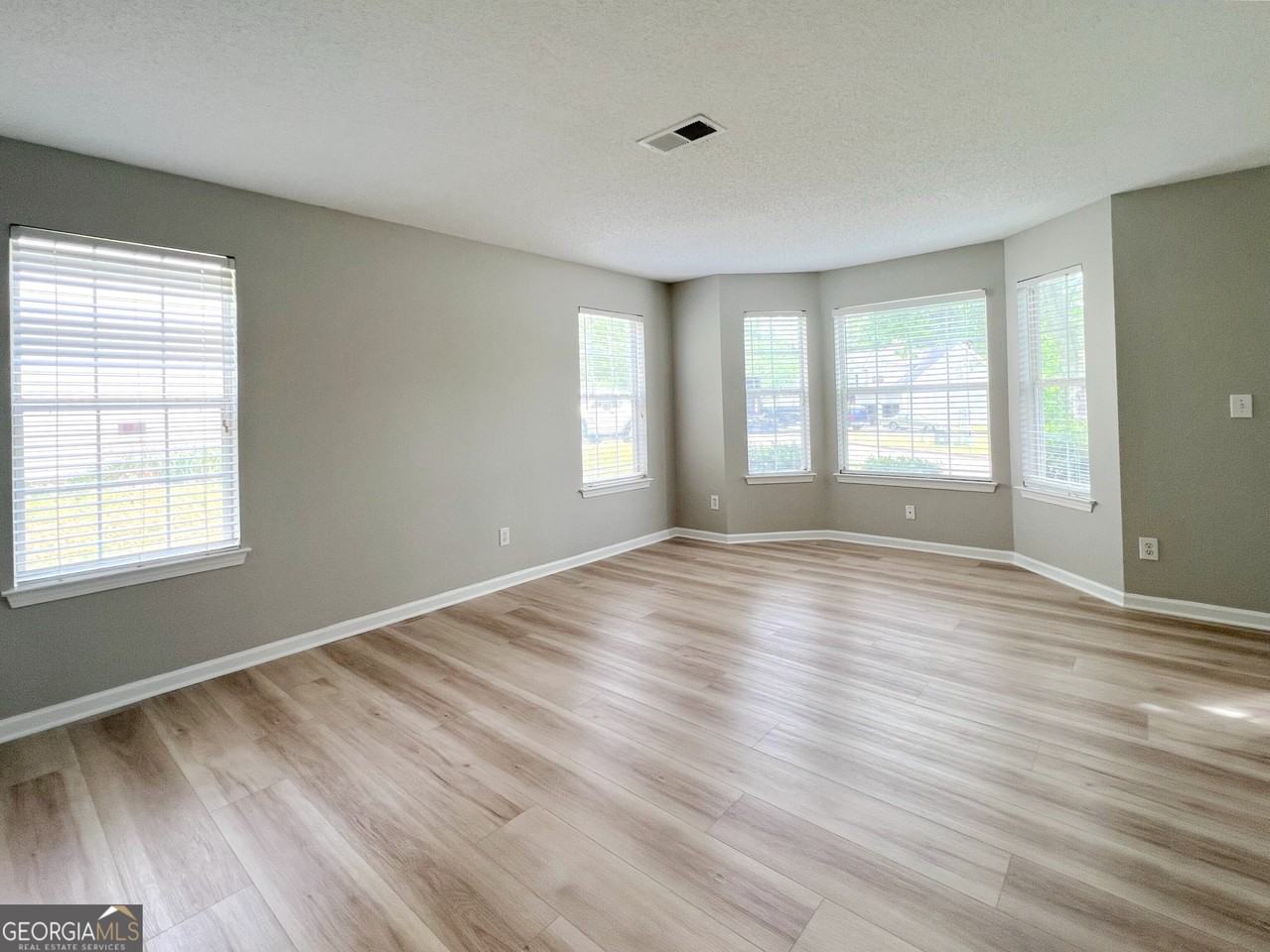 5983 Hitt Lake Trl - Photo 6 of 26