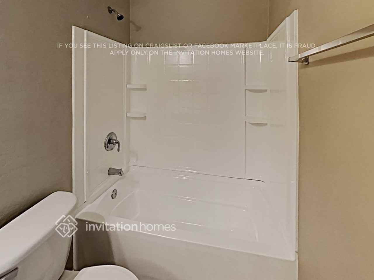 6308 S 26th Dr - Photo 3 of 7