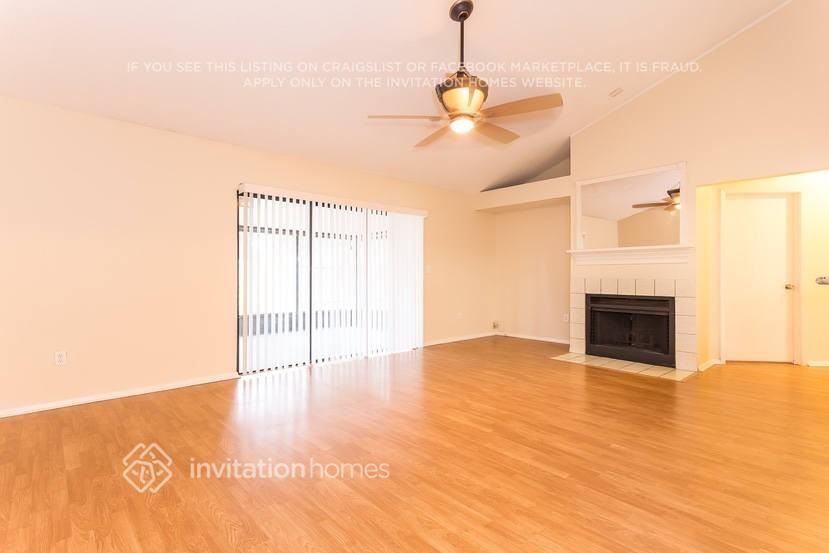 1903 Firethorn Ct - Photo 3 of 13