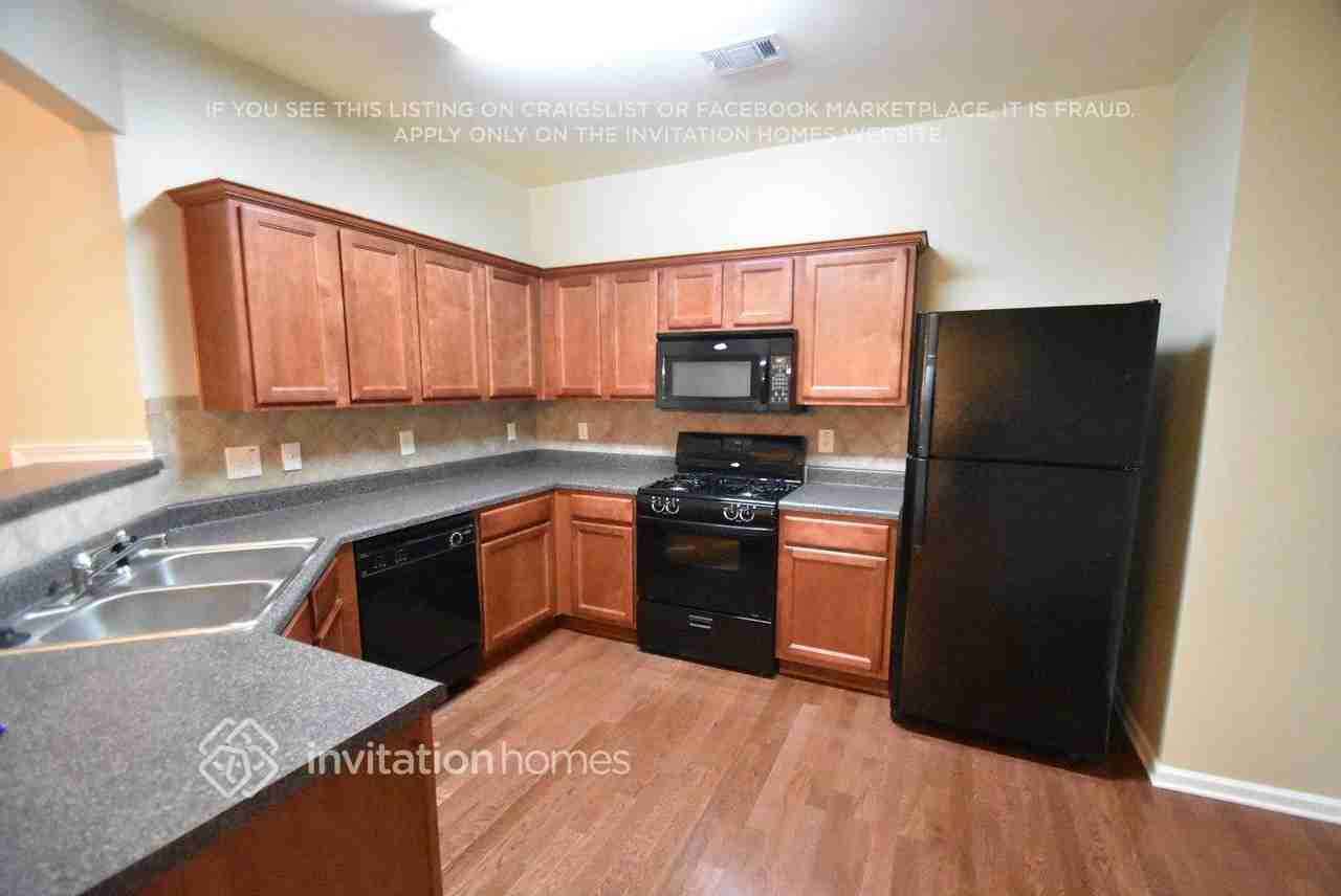 42 Ledgewood Mill Way - Photo 7 of 16