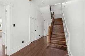 1112 Dauphin St - Photo 2 of 21