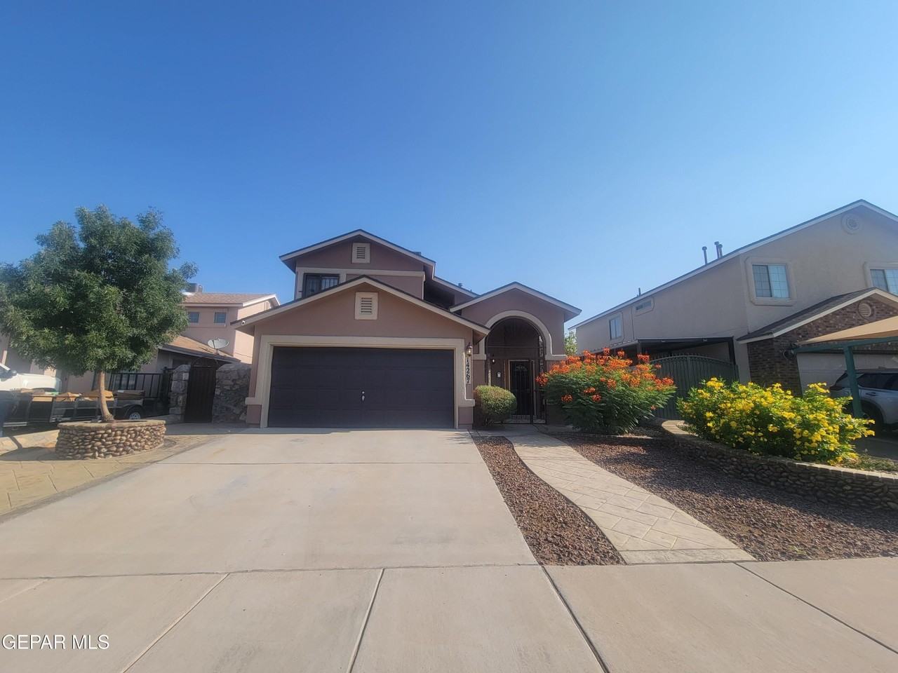 14267 Pacific Point Dr - Photo 2 of 50