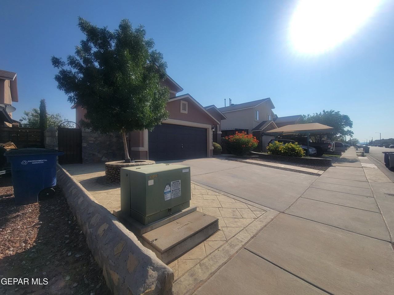 14267 Pacific Point Dr - Photo 5 of 50