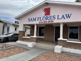 featured image of 3004 E Yandell Dr