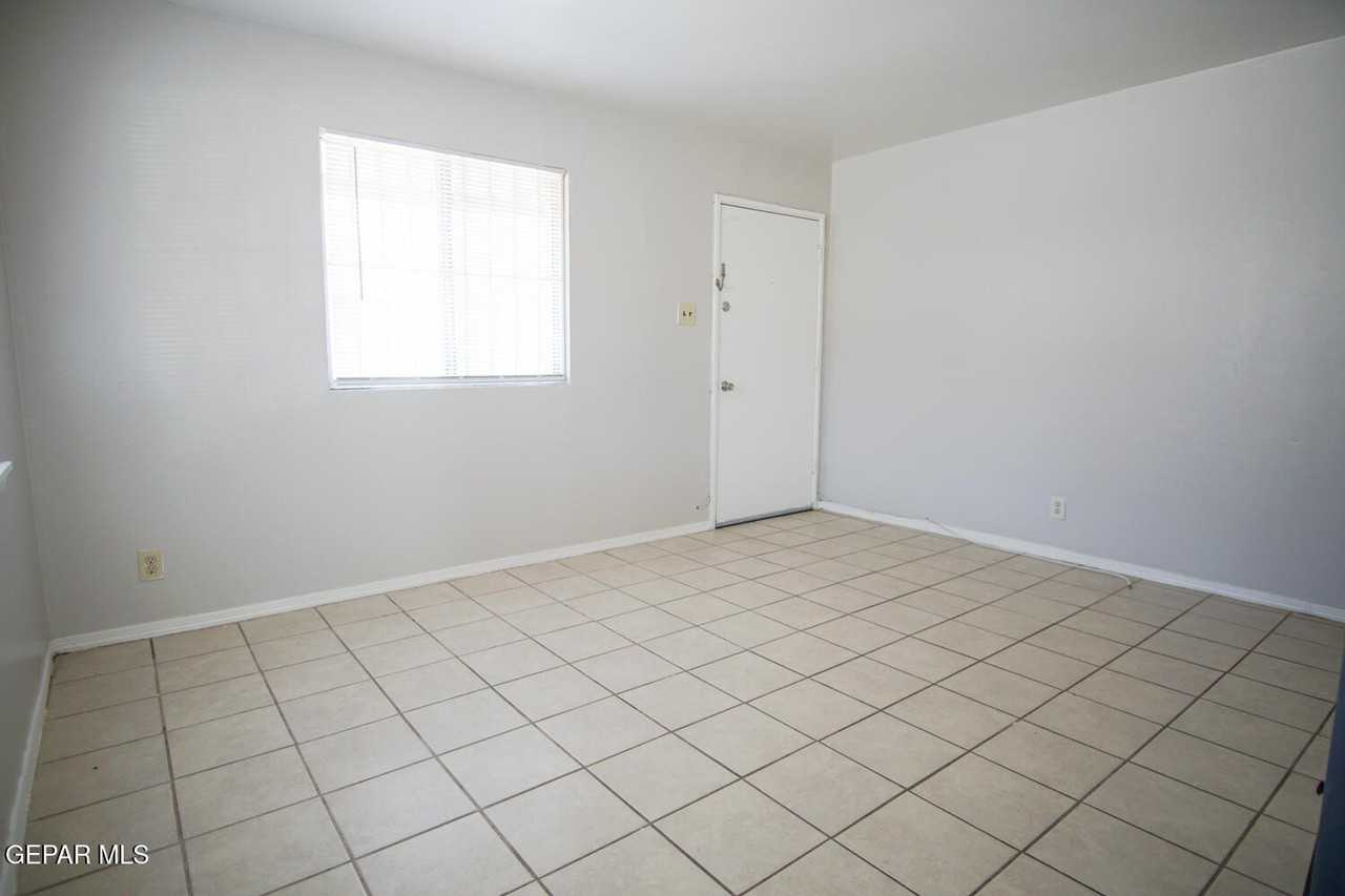 3600 Keltner Ave #5 - Photo 4 of 9