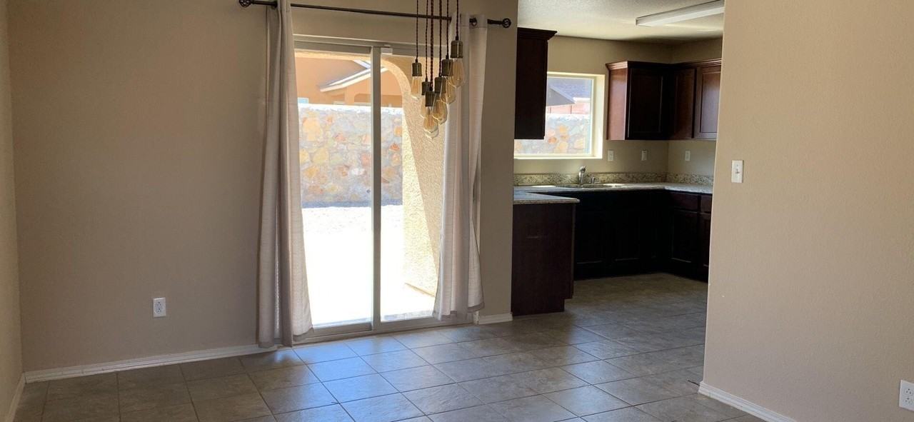 7232 Long Meadow Dr - Photo 3 of 12