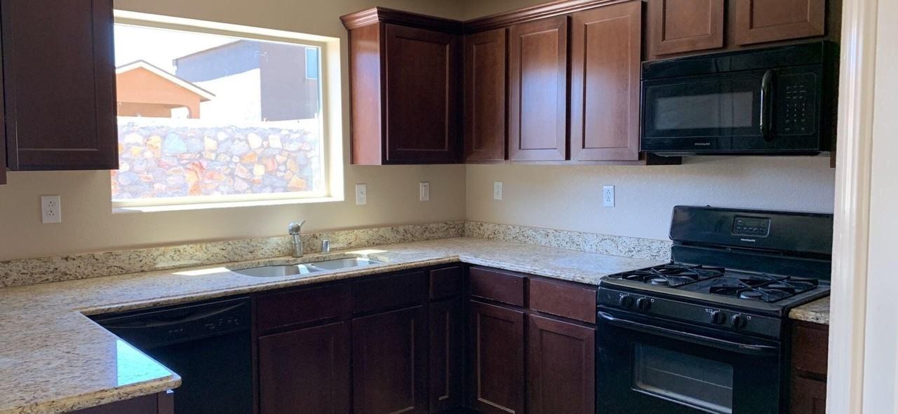 7232 Long Meadow Dr - Photo 4 of 12