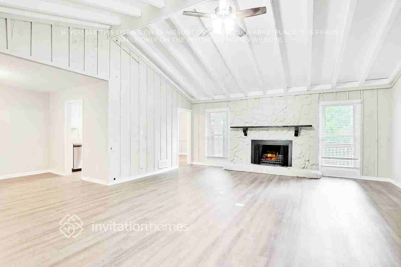 6395 El Caudillo Ct - Photo 4 of 25